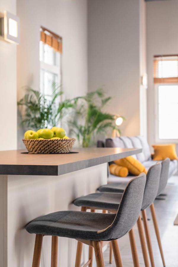 Heart Superior Loft Under Acropolis Apartment